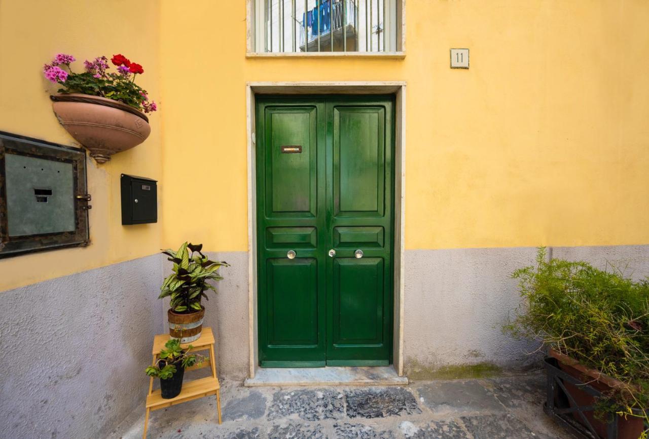 Dimora Francesca Apartment Salerno Exterior photo
